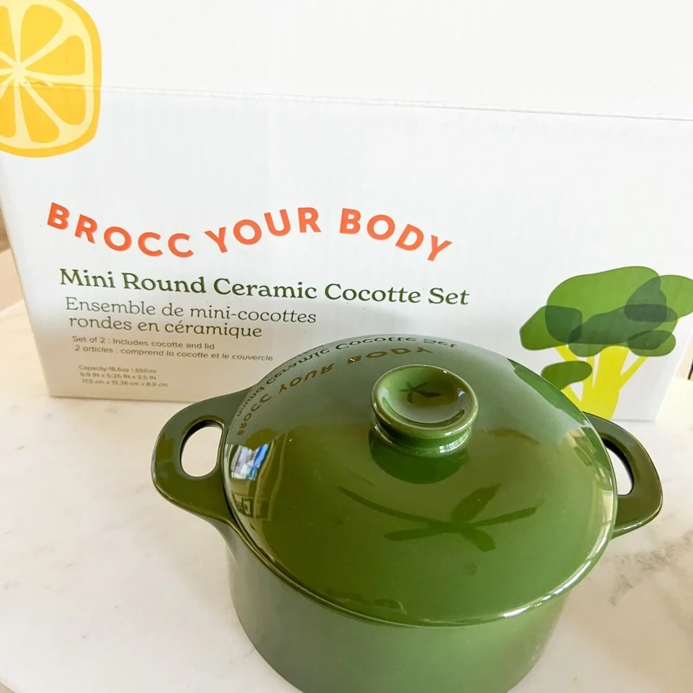 NWT Brocc Your Body Mini Ceramic Cocotte Set Green Ivory 18.6oz Dutch Oven Bowls